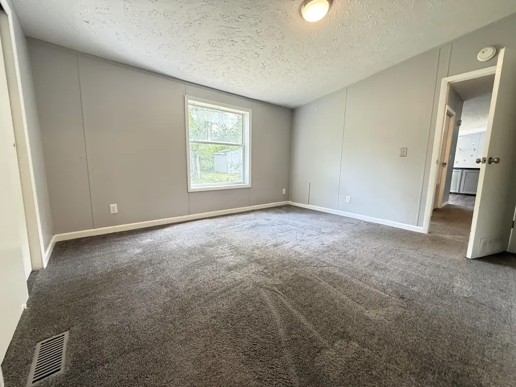 139 Pasadena Avenue Bedford Charter Township MI 49017