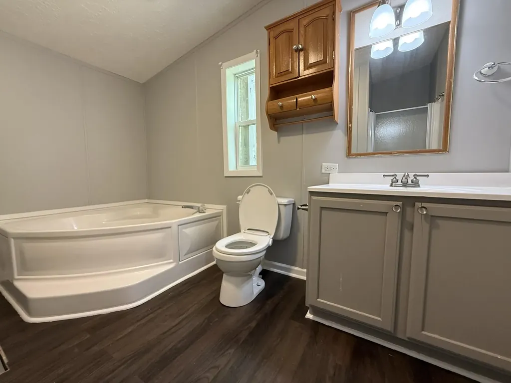 139 Pasadena Avenue Bedford Charter Township MI 49017