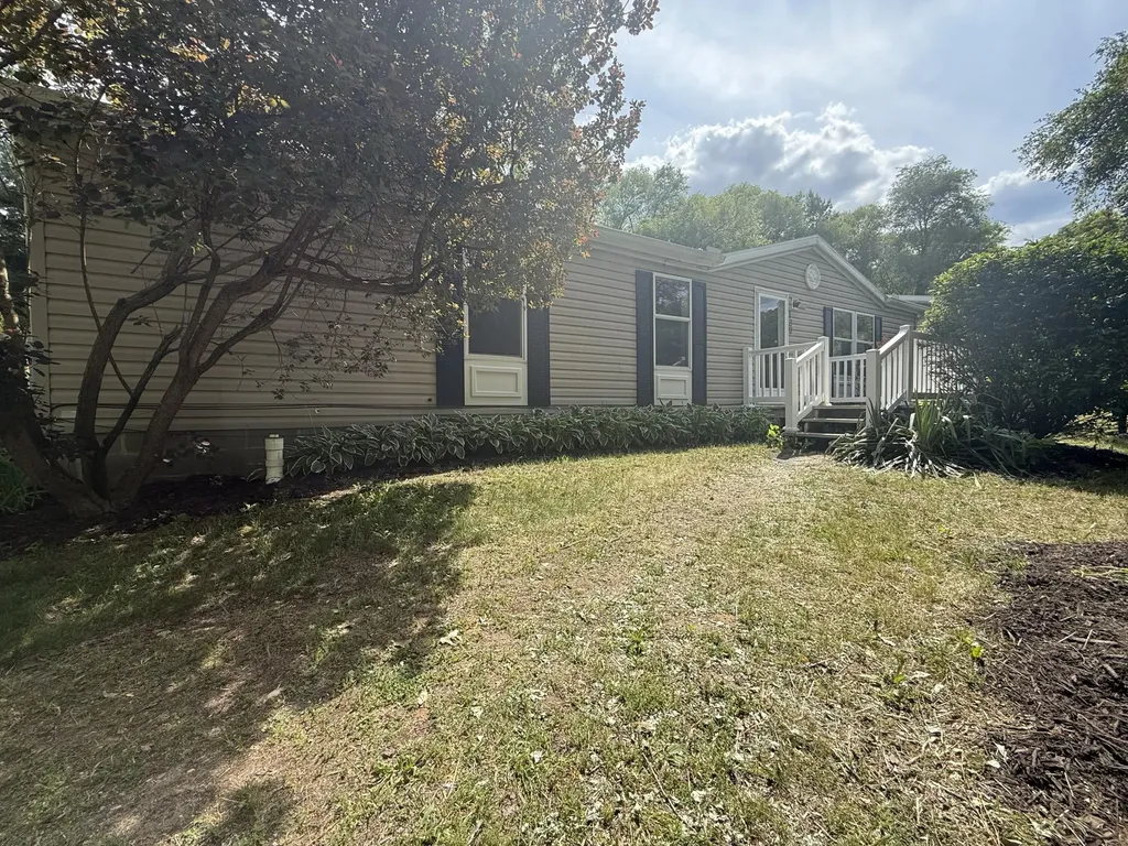139 Pasadena Avenue Bedford Charter Township MI 49017