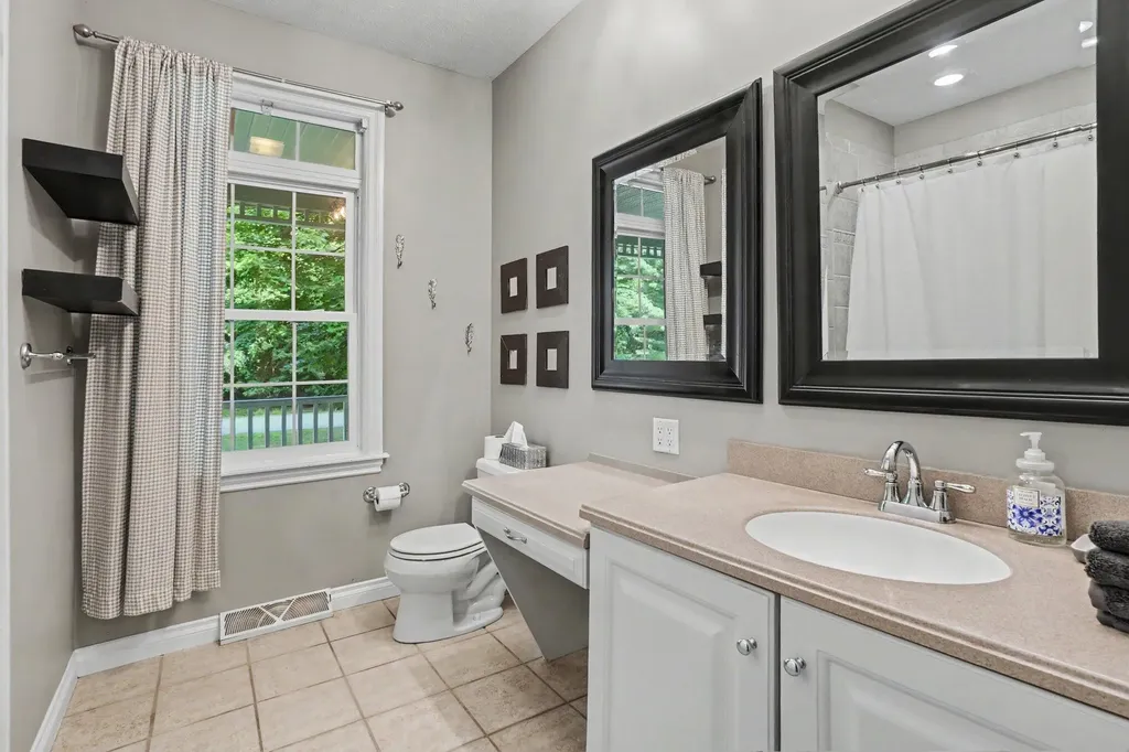 6400 Boulder Drive Norton Shores City MI 49444