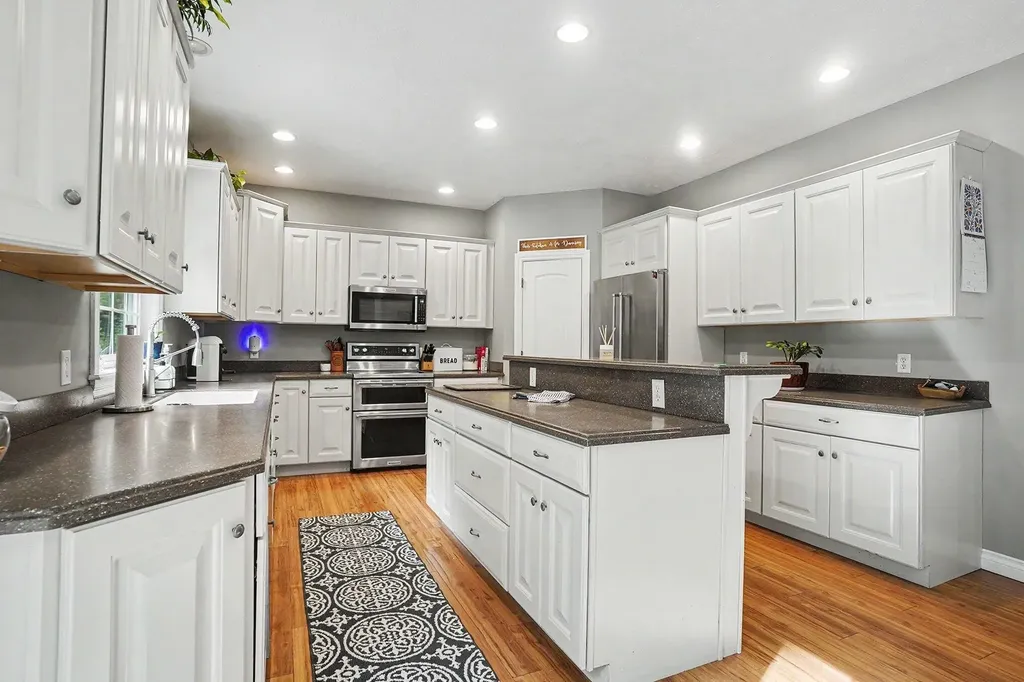 6400 Boulder Drive Norton Shores City MI 49444