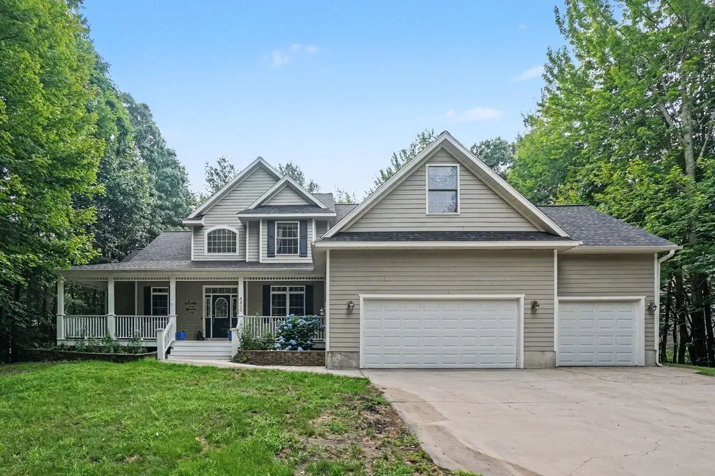 6400 Boulder Drive Norton Shores City MI 49444