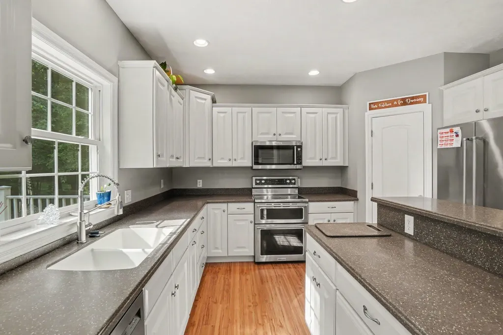 6400 Boulder Drive Norton Shores City MI 49444