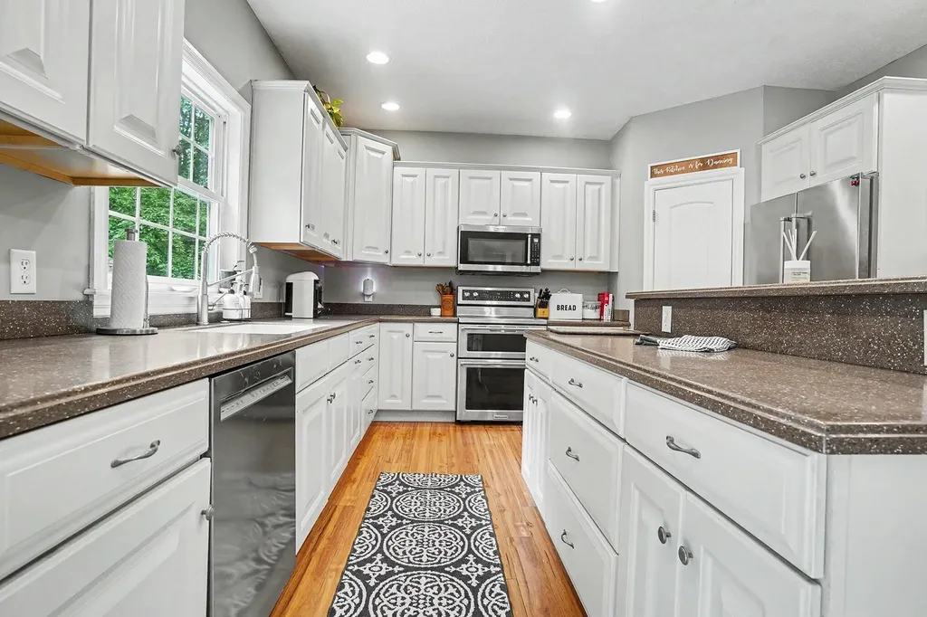 6400 Boulder Drive Norton Shores City MI 49444