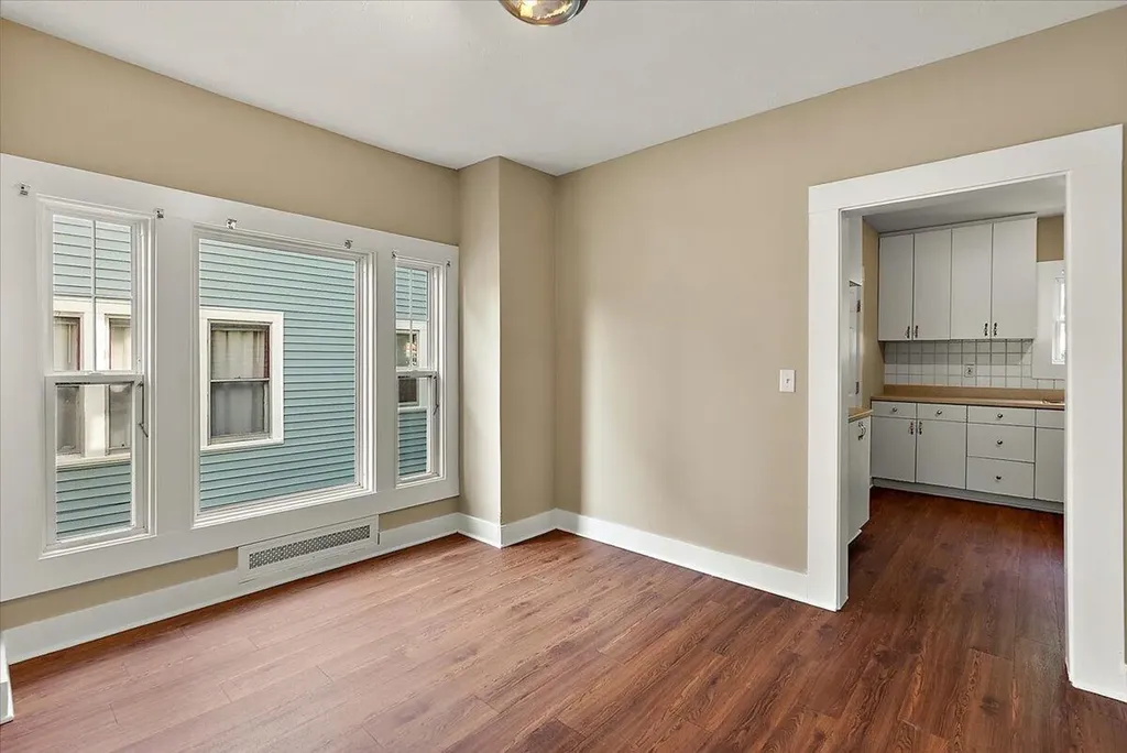 515 Woodlawn Street SE Grand Rapids City MI 49507