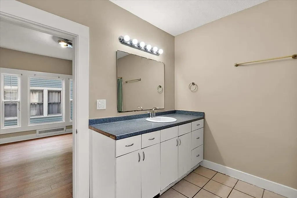 515 Woodlawn Street SE Grand Rapids City MI 49507