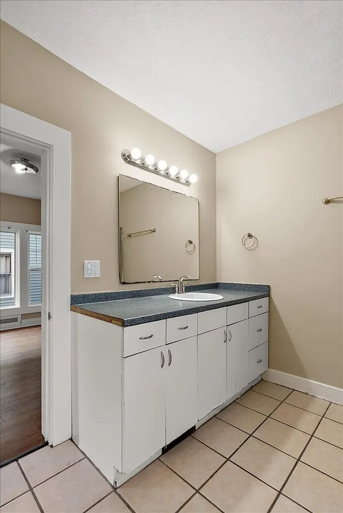 515 Woodlawn Street SE Grand Rapids City MI 49507