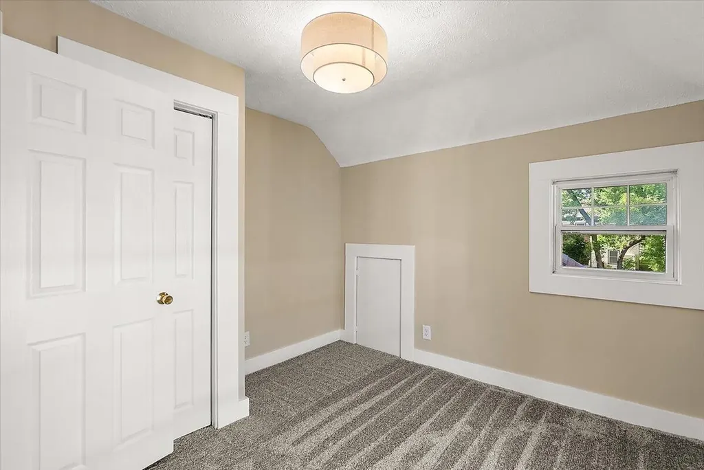 515 Woodlawn Street SE Grand Rapids City MI 49507