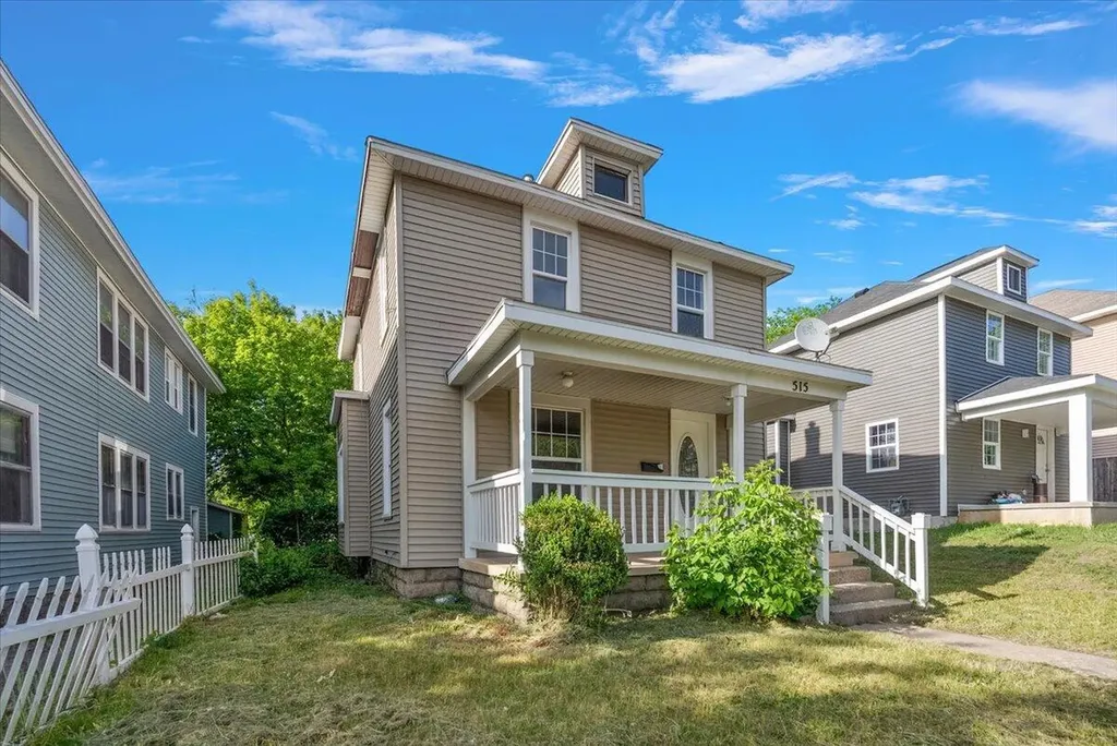 515 Woodlawn Street SE Grand Rapids City MI 49507