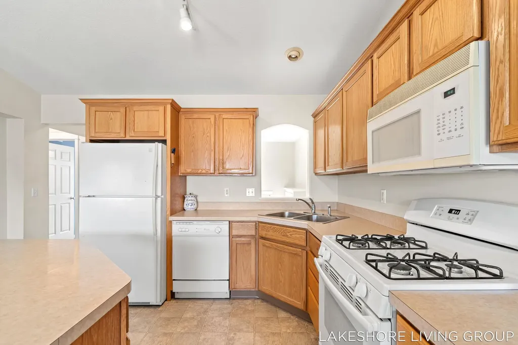 3769 Pine Meadow Drive Holland Charter Township MI 49424