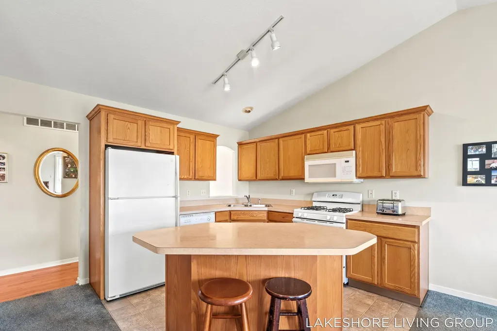 3769 Pine Meadow Drive Holland Charter Township MI 49424