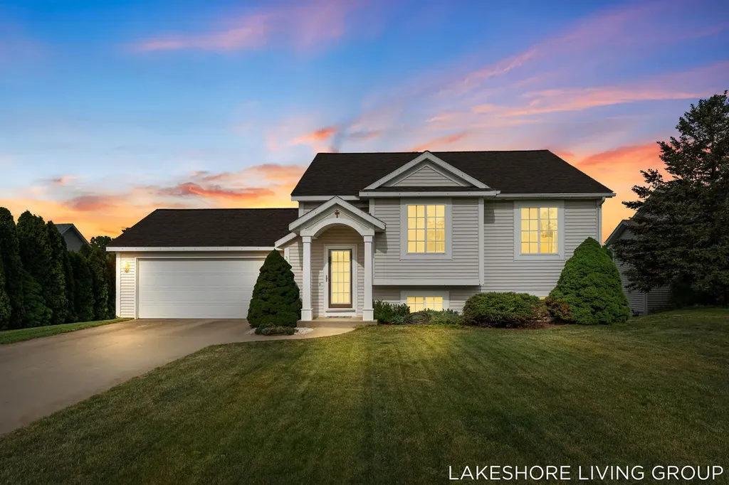 3769 Pine Meadow Drive Holland Charter Township MI 49424