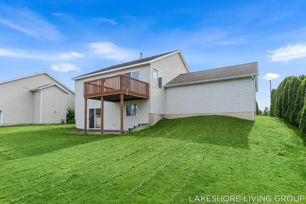 3769 Pine Meadow Drive Holland Charter Township MI 49424