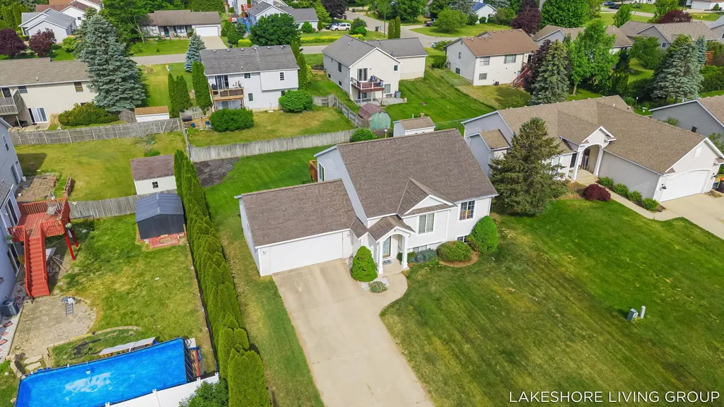 3769 Pine Meadow Drive Holland Charter Township MI 49424
