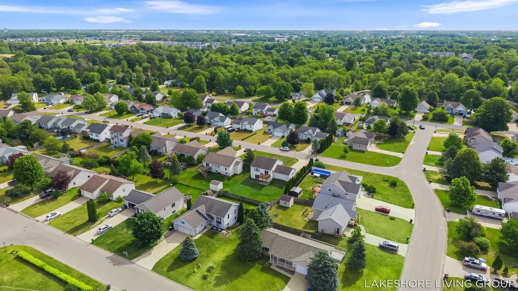 3769 Pine Meadow Drive Holland Charter Township MI 49424
