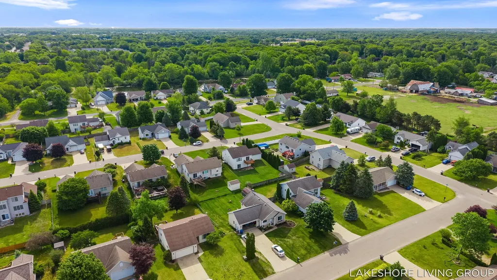 3769 Pine Meadow Drive Holland Charter Township MI 49424
