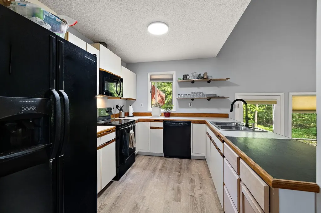 2713 E White Lake Drive Dalton Township MI 49457