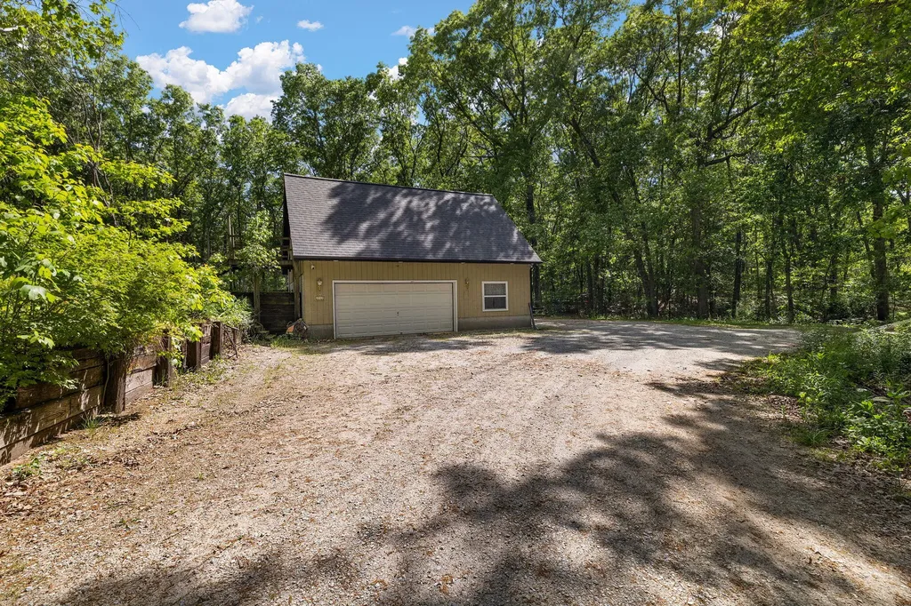 2713 E White Lake Drive Dalton Township MI 49457