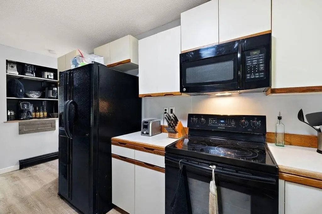 2713 E White Lake Drive Dalton Township MI 49457