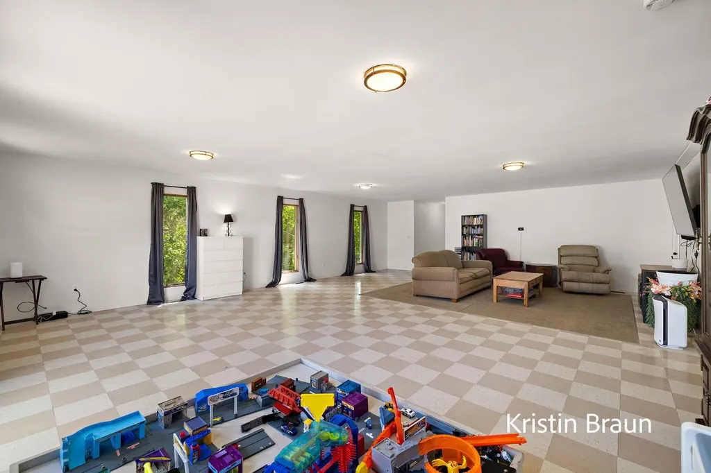 6627 2nd Street Holton Township MI 49425