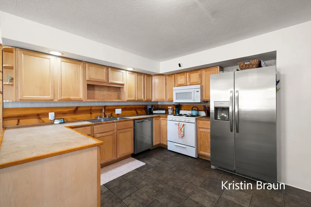 6627 2nd Street Holton Township MI 49425