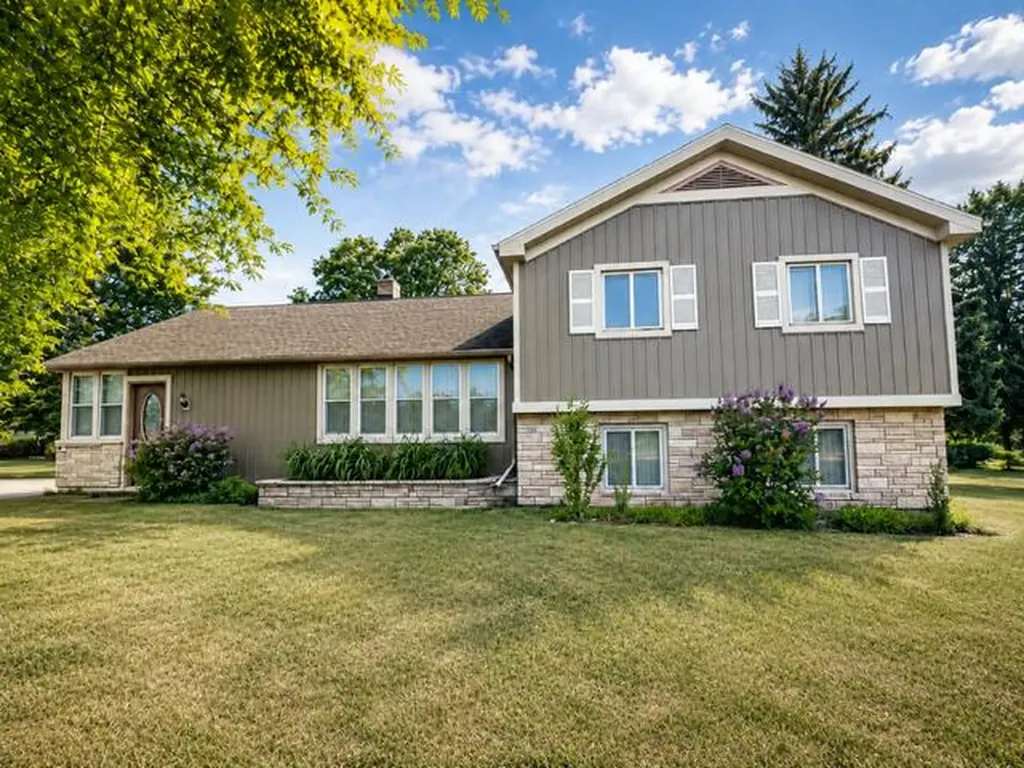 1031 N Newaygo Road Casnovia Township MI 49303