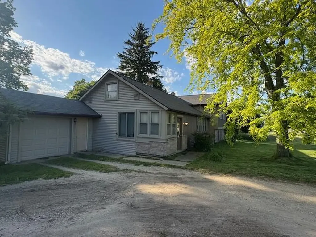 1031 N Newaygo Road Casnovia Township MI 49303