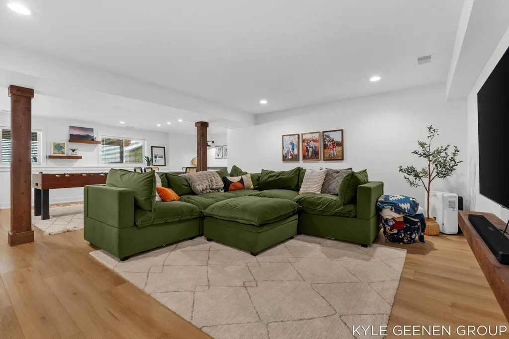312 48th Avenue Jamestown Charter Township MI 49464