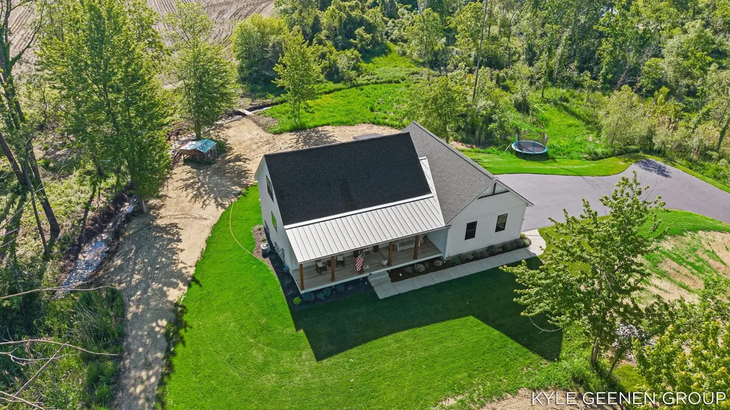 312 48th Avenue Jamestown Charter Township MI 49464