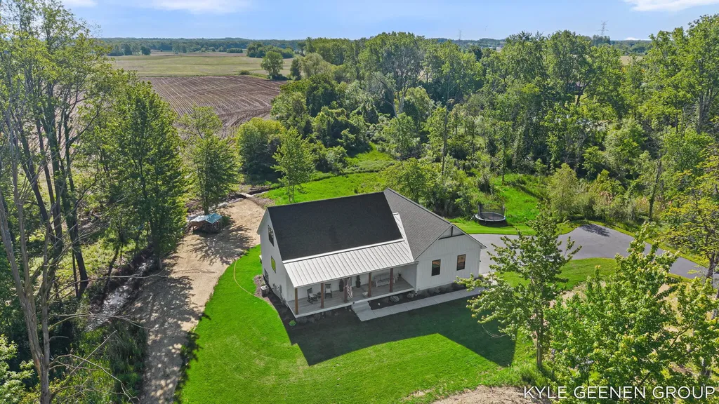 312 48th Avenue Jamestown Charter Township MI 49464