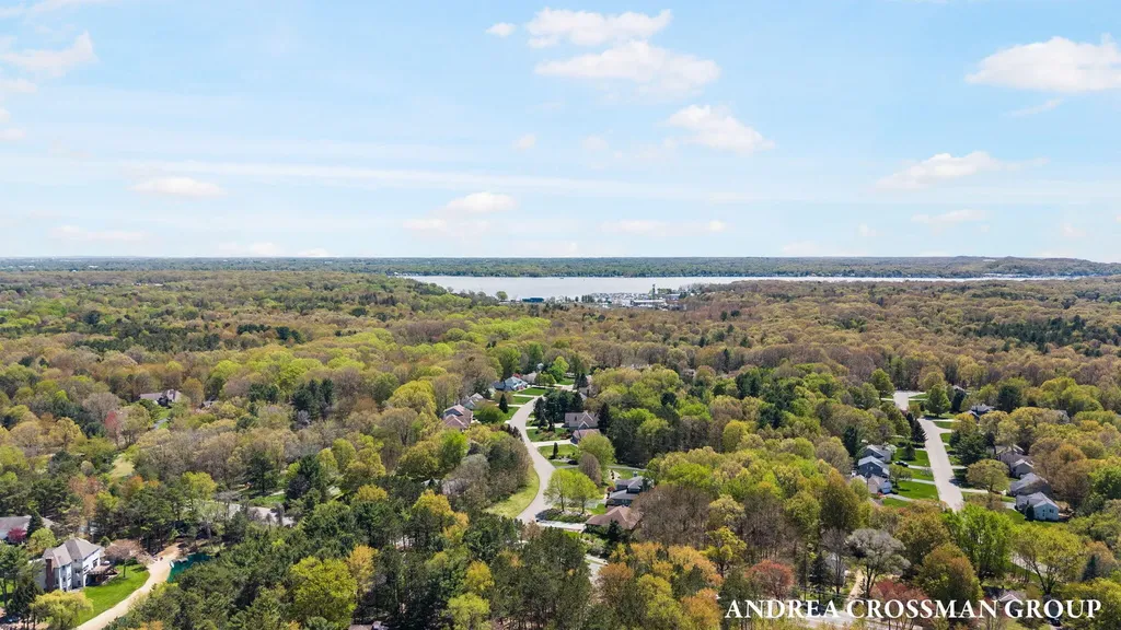 2003 W Lakewood Boulevard Park Township MI 49424