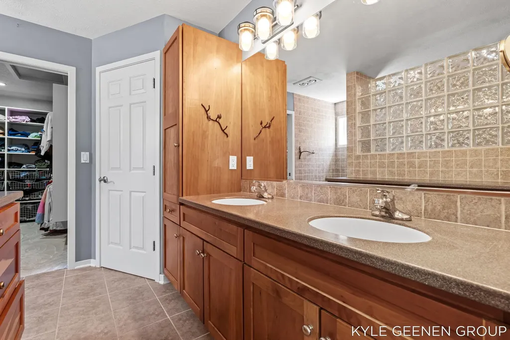 1104 Keystone Road Holland City MI 49423