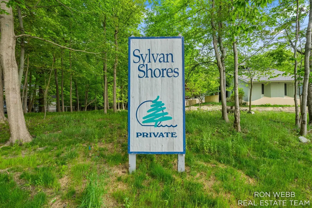 1234 Shorecrest Drive Ganges Township MI 49090