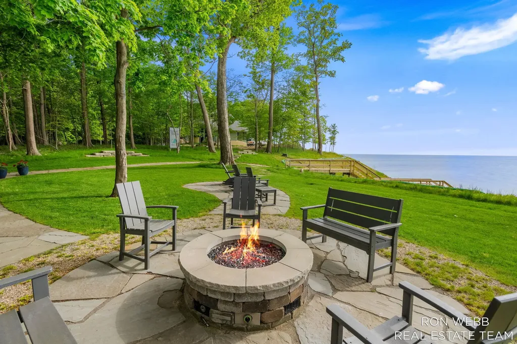 1234 Shorecrest Drive Ganges Township MI 49090