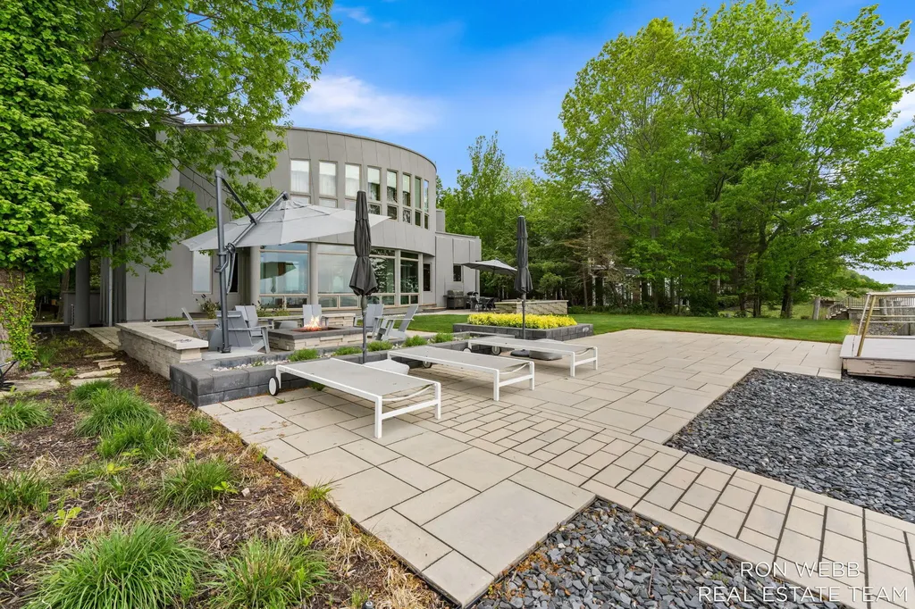 1234 Shorecrest Drive Ganges Township MI 49090