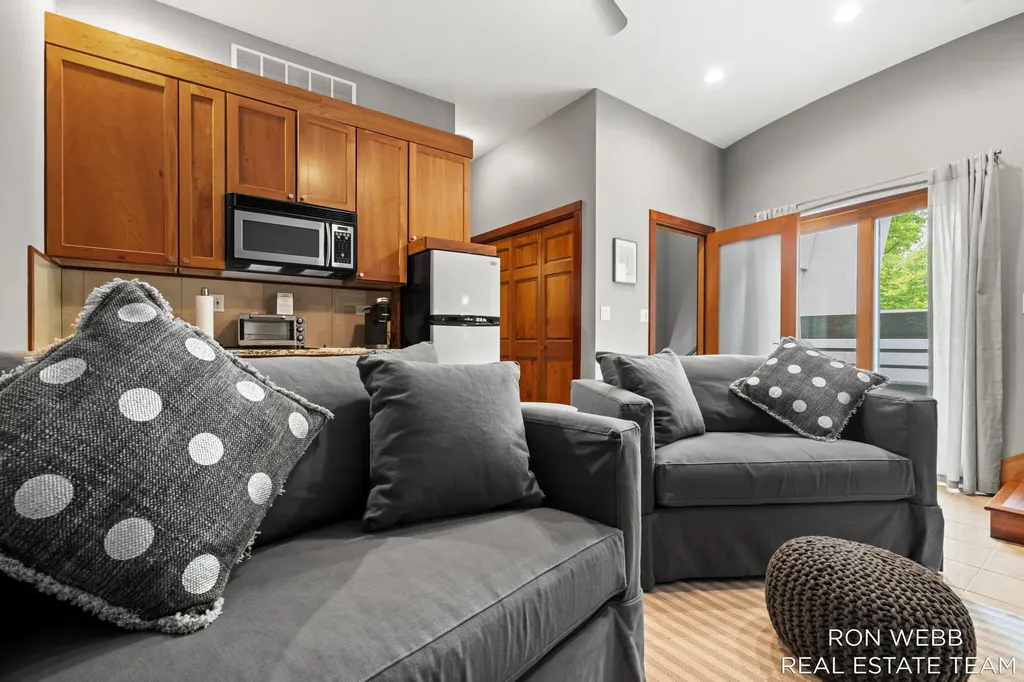 1234 Shorecrest Drive Ganges Township MI 49090