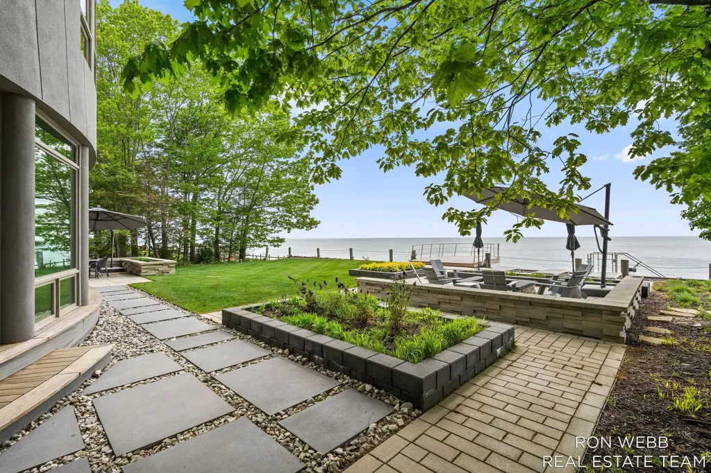 1234 Shorecrest Drive Ganges Township MI 49090