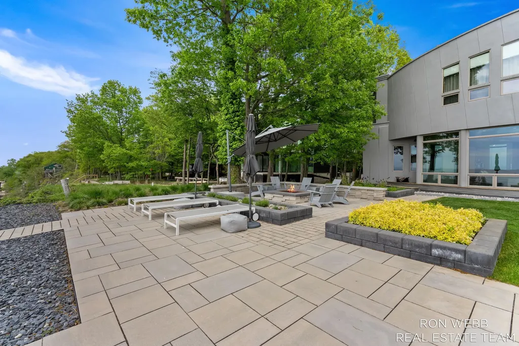 1234 Shorecrest Drive Ganges Township MI 49090