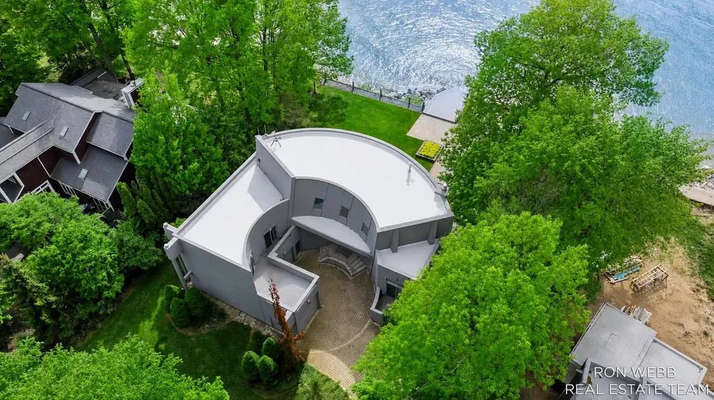 1234 Shorecrest Drive Ganges Township MI 49090