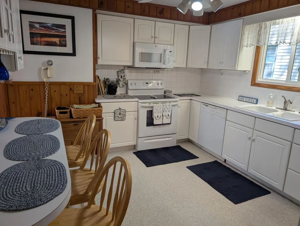1861 Glen Avenue Muskegon City MI 49441