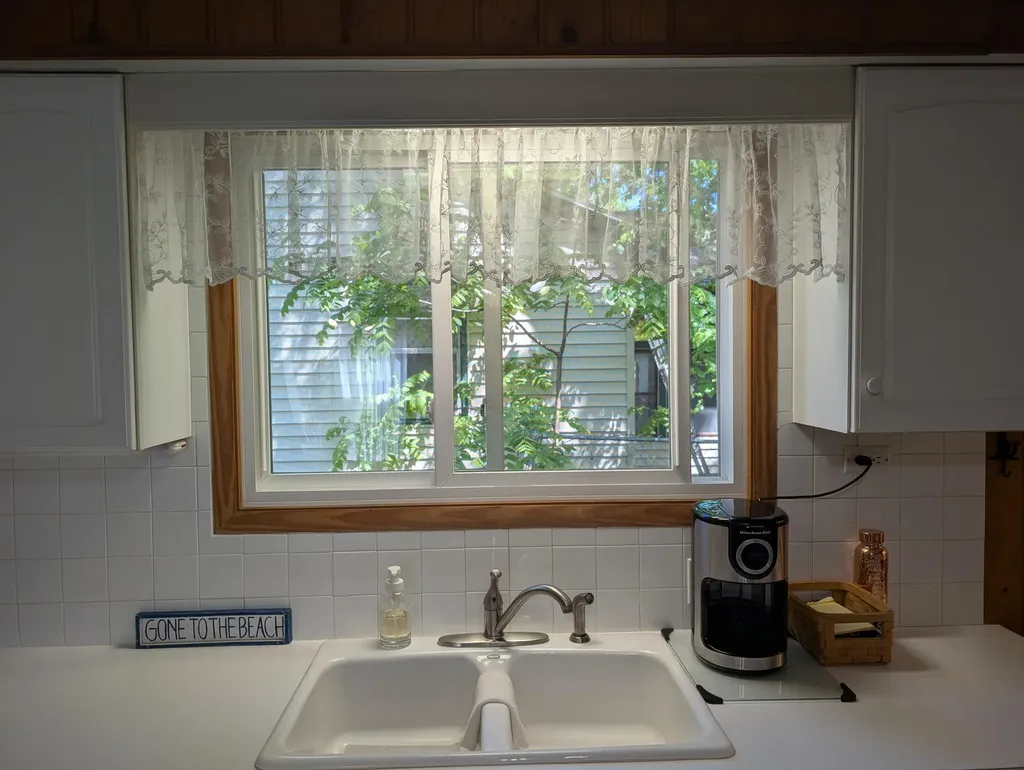 1861 Glen Avenue Muskegon City MI 49441