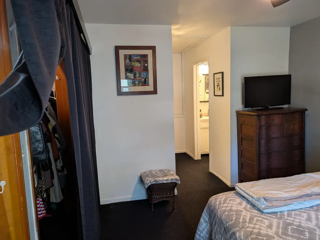 1861 Glen Avenue Muskegon City MI 49441