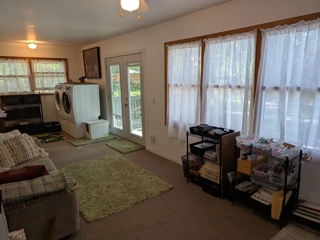 1861 Glen Avenue Muskegon City MI 49441