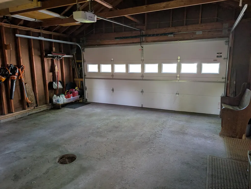 1861 Glen Avenue Muskegon City MI 49441