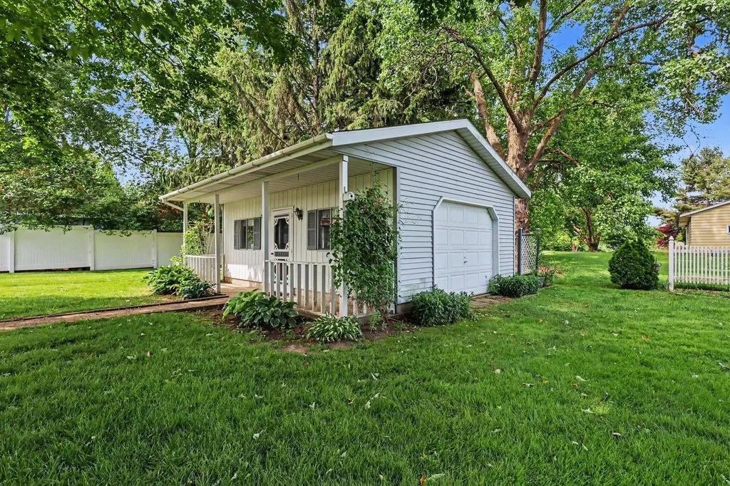 4809 40th Avenue Jamestown Charter Township MI 49426