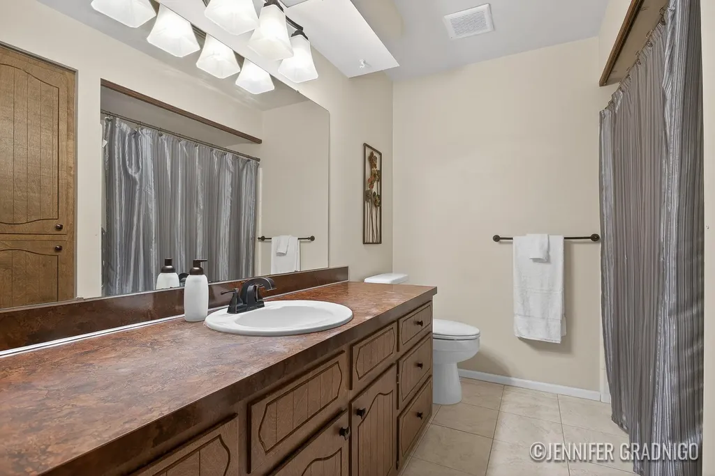 2000 Frontier Court SW Wyoming City MI 49519