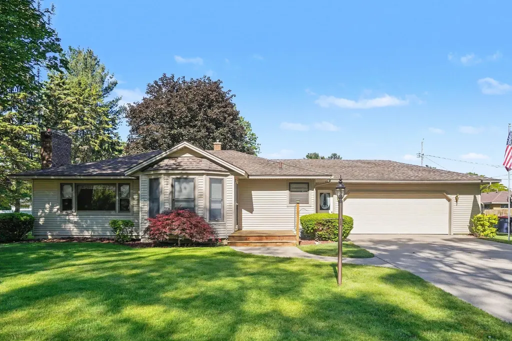 208 Cypress Avenue Holland City MI 49423
