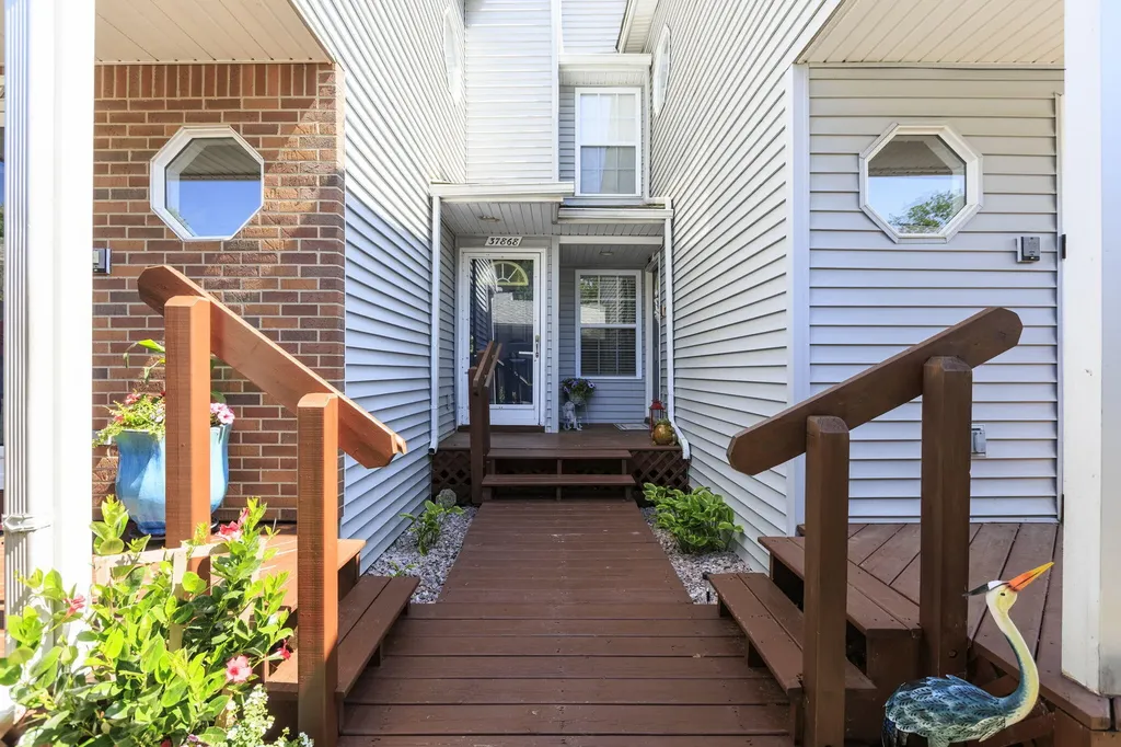 37868 Jefferson Avenue Harrison Charter Township MI 48045