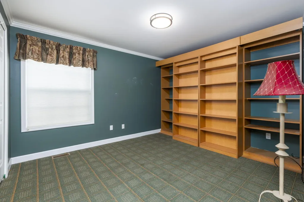 37868 Jefferson Avenue Harrison Charter Township MI 48045