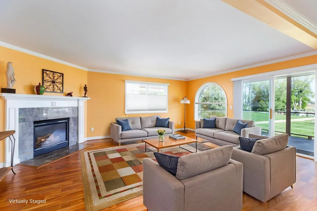 37868 Jefferson Avenue Harrison Charter Township MI 48045
